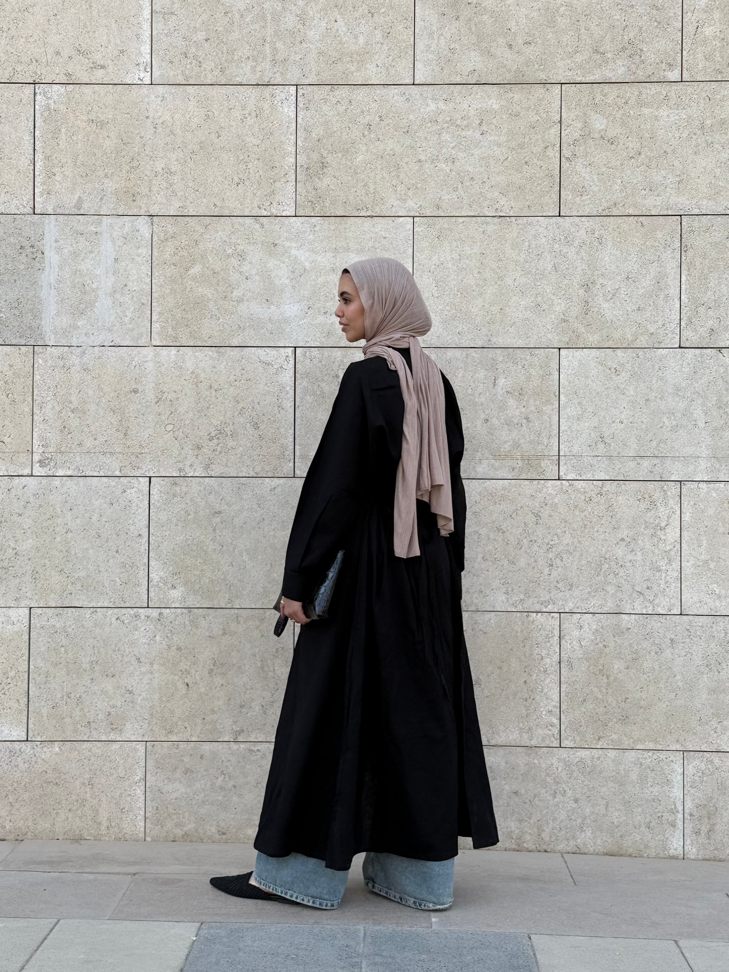 Linen Flow Shirt Dress in Black