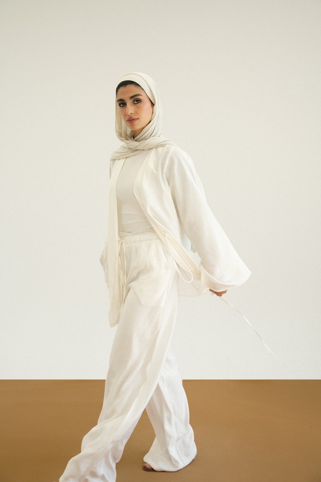 Soft Flowy Set in Offwhite