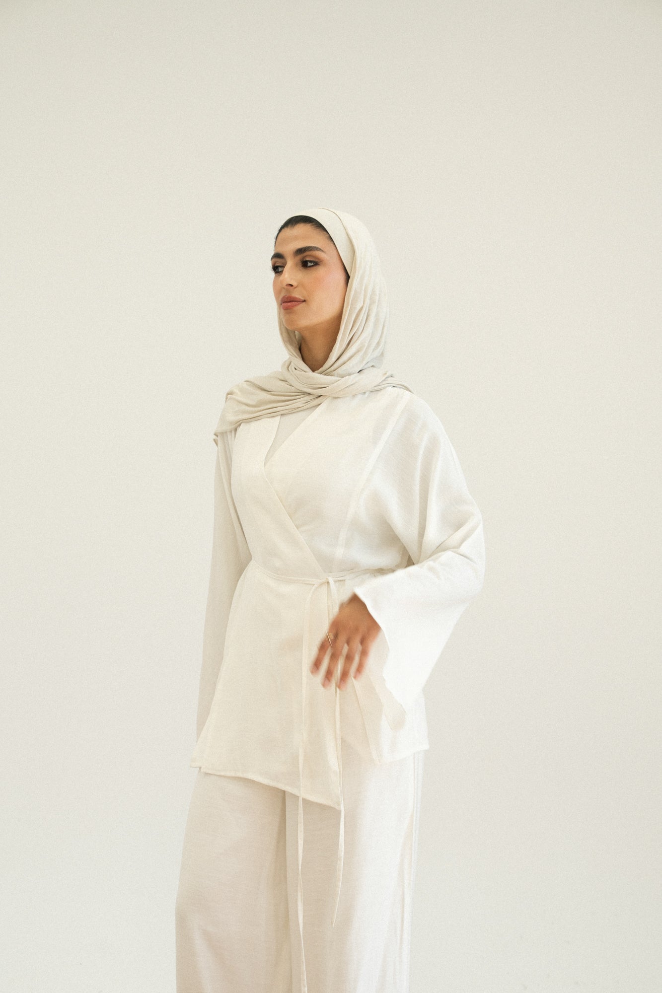 Soft Flowy Set in Offwhite