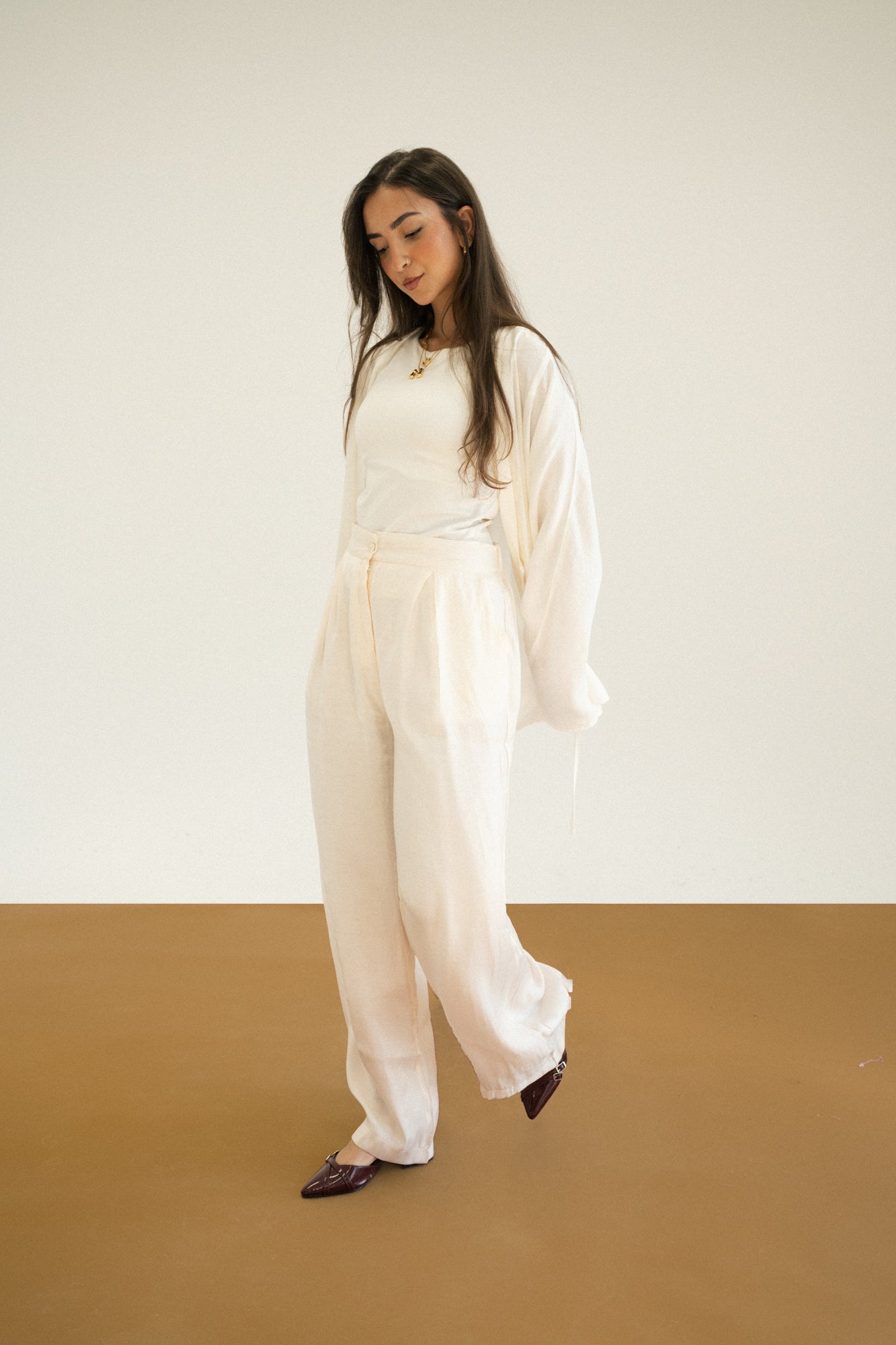 Shiny Shimmer Pants in Cream