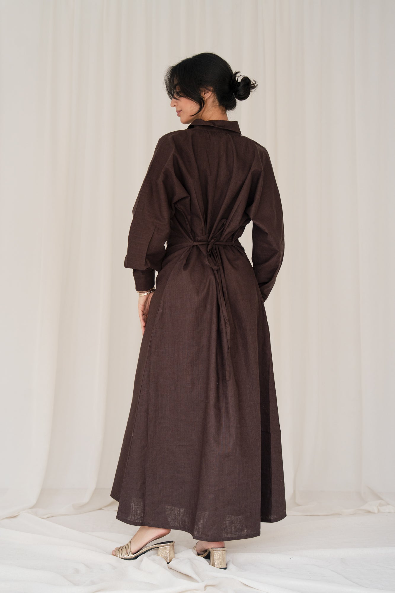 Linen Flow Shirt Dress in Brown