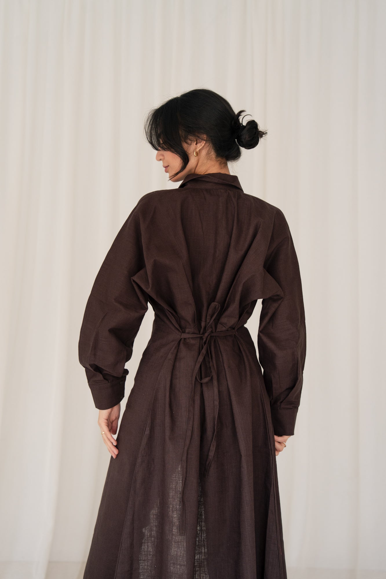 Linen Flow Shirt Dress in Brown