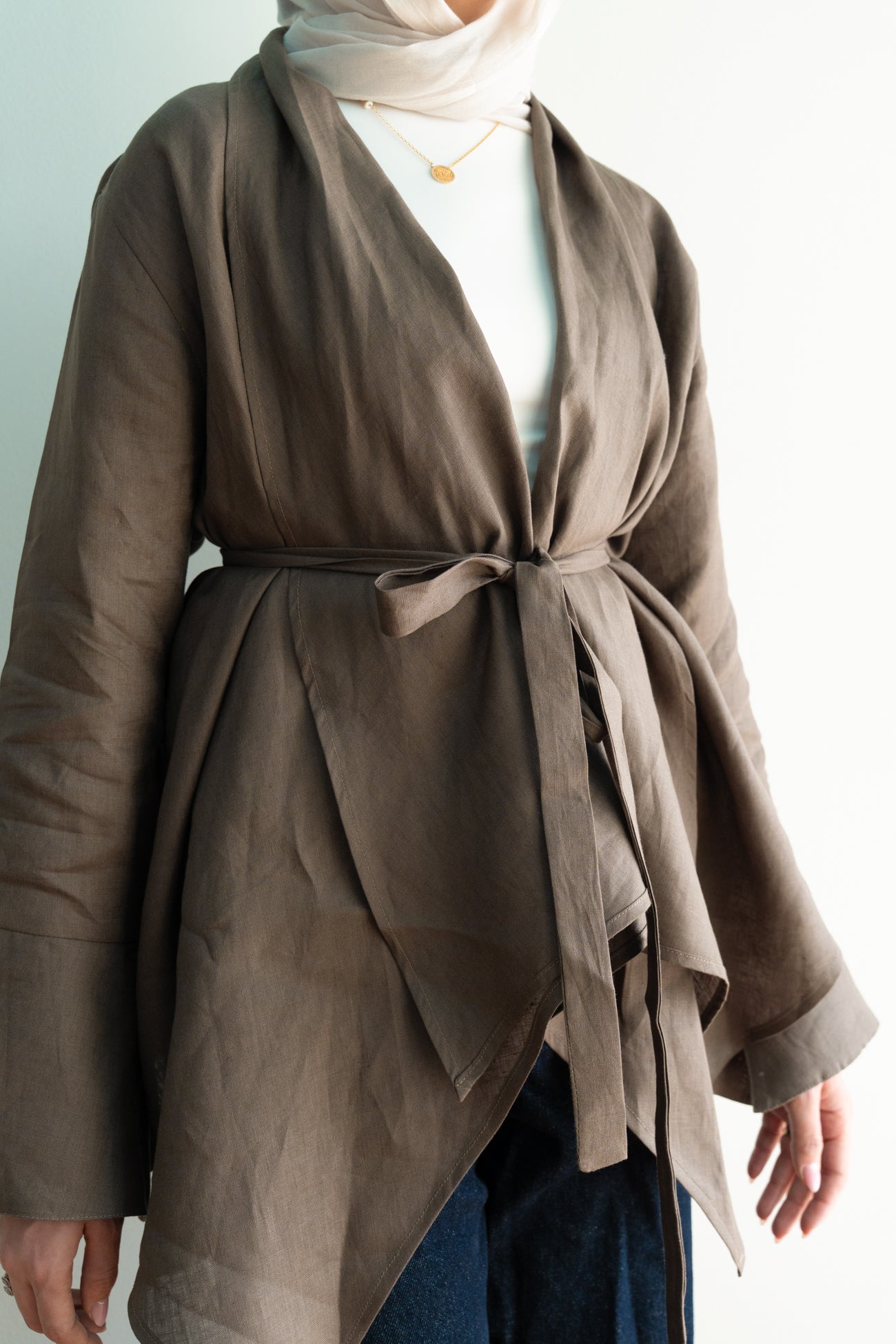 Everyday Linen Cardigan in Brown