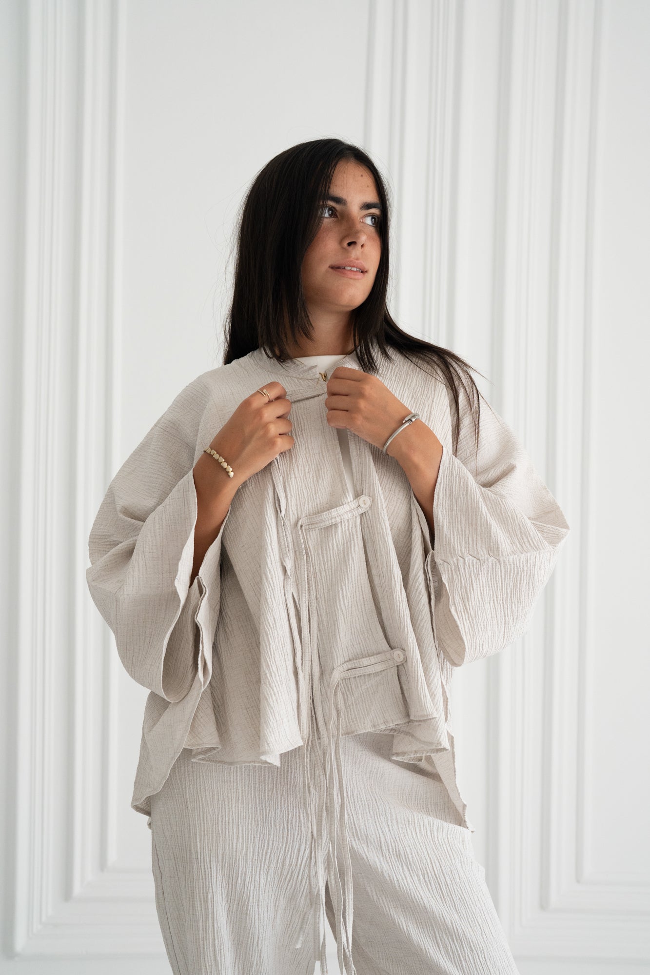 Crinkle Bloom Set in Greige