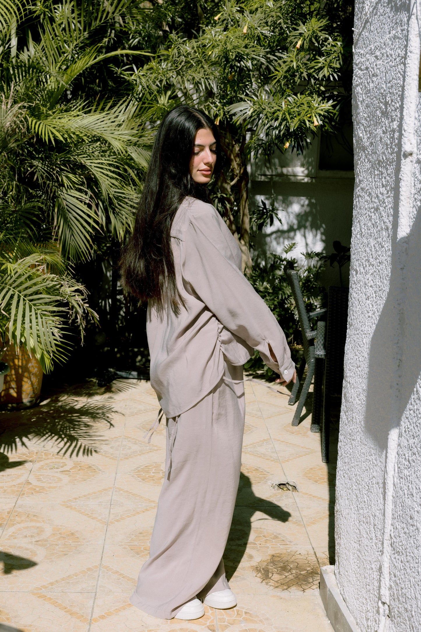Relaxed Elegance Set in Greige