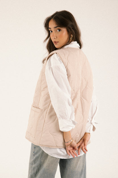 Everyday Adventure Vest in Beige