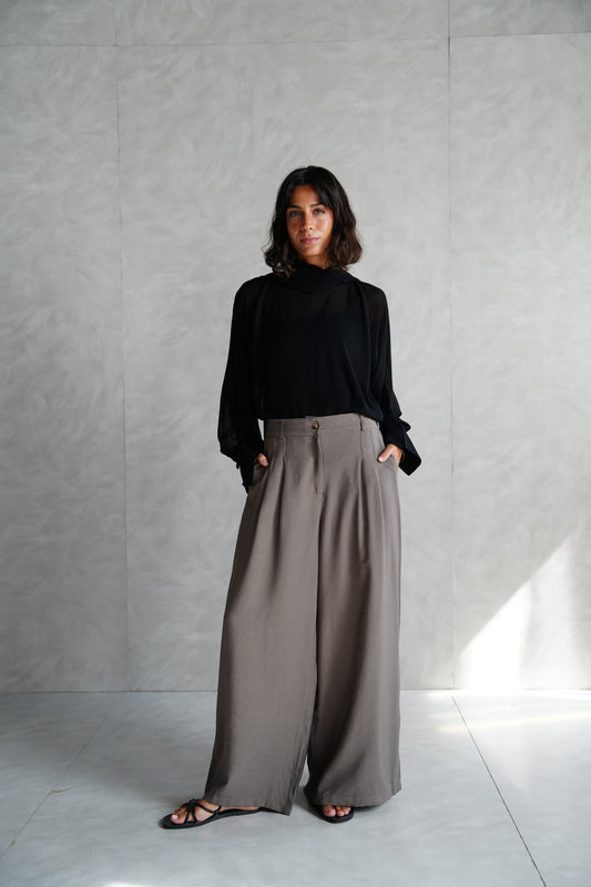 Flow Wide-Leg Pants in Olive