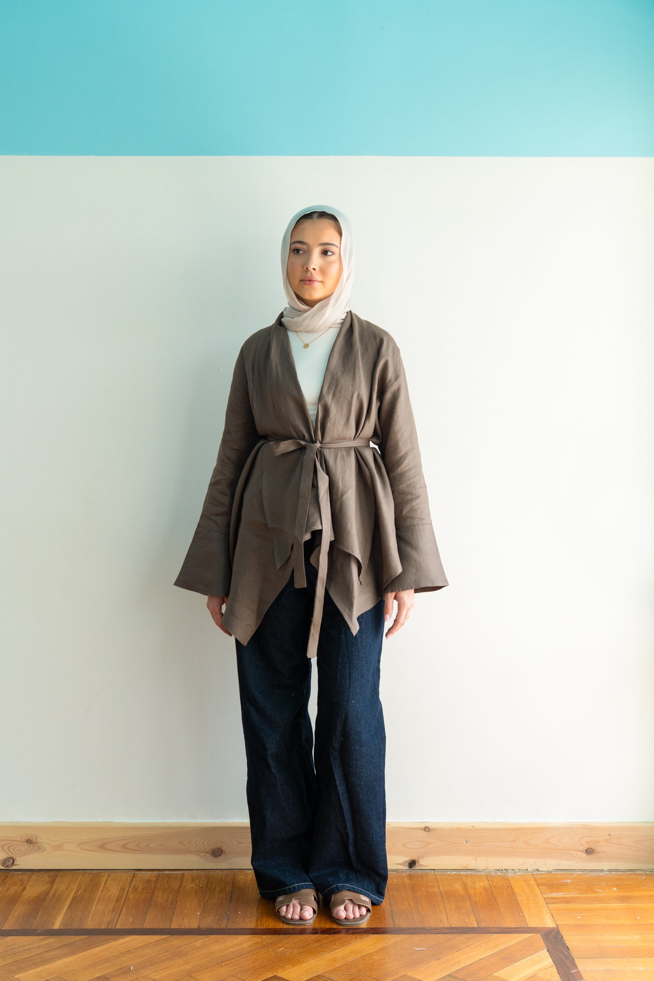 Everyday Linen Cardigan in Brown