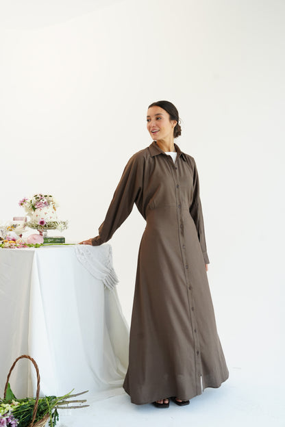 Linen Flow Shirt Dress in Brown