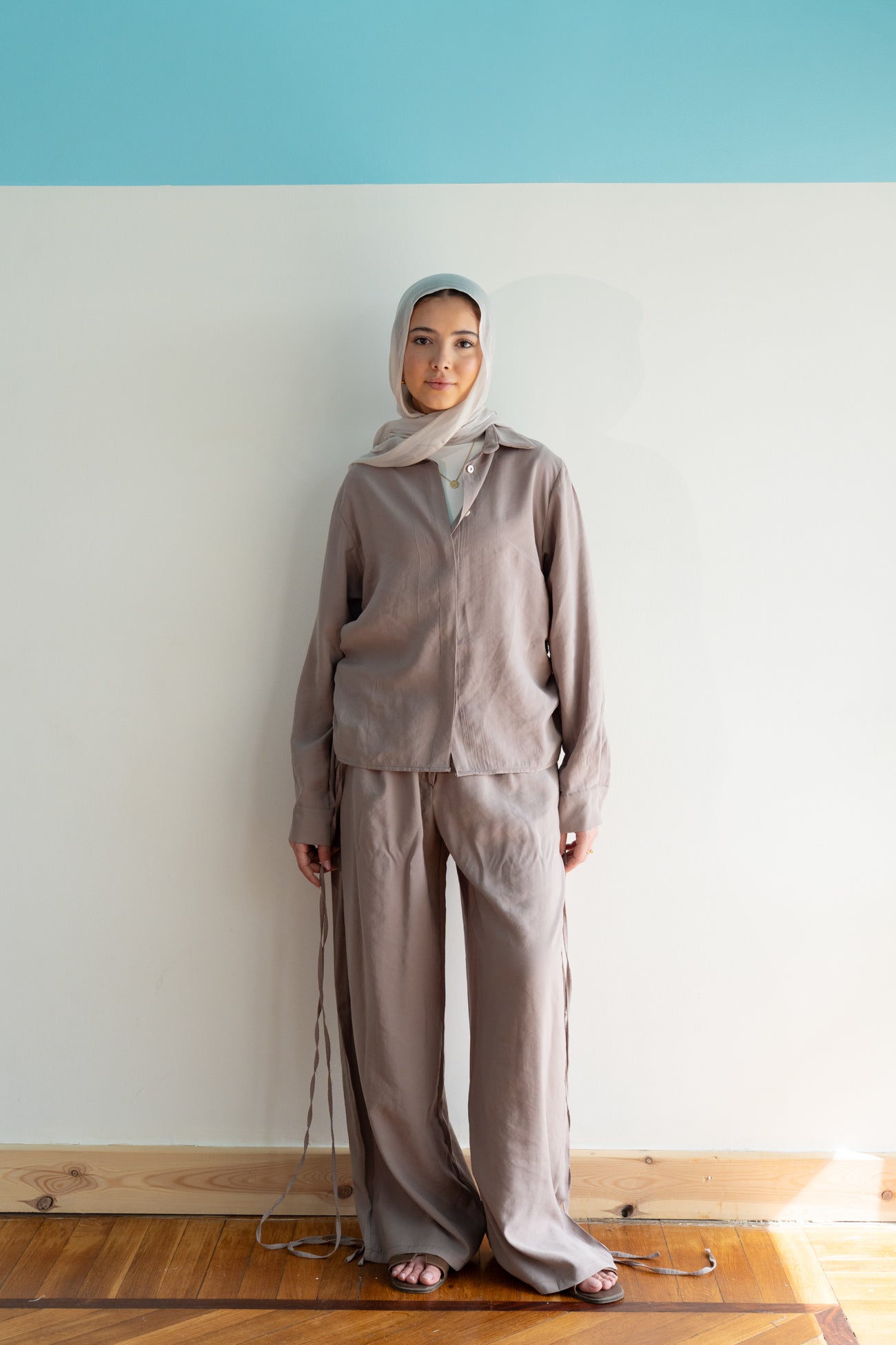 Relaxed Elegance Set in Greige