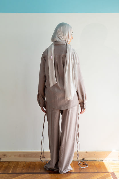 Relaxed Elegance Set in Greige