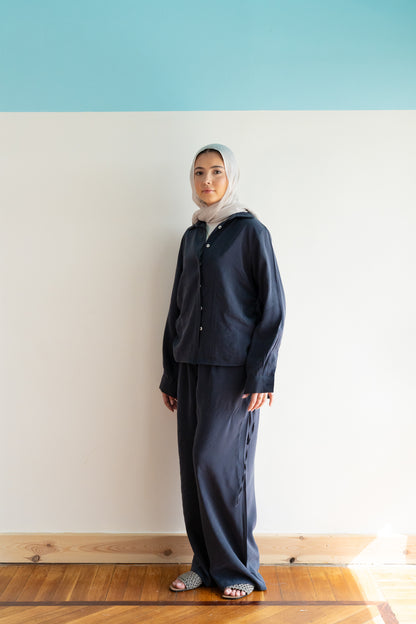 Relaxed Elegance Set in Navy