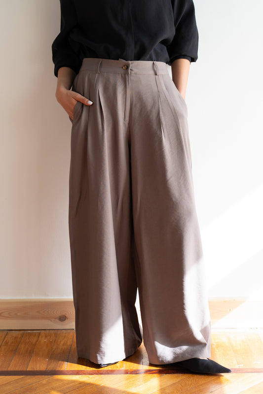 Flow Wide-Leg Pants in Mocha Brown