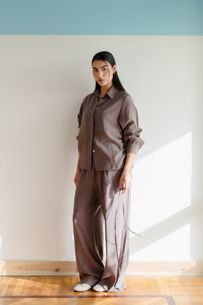 Relaxed Elegance Set in Taupe