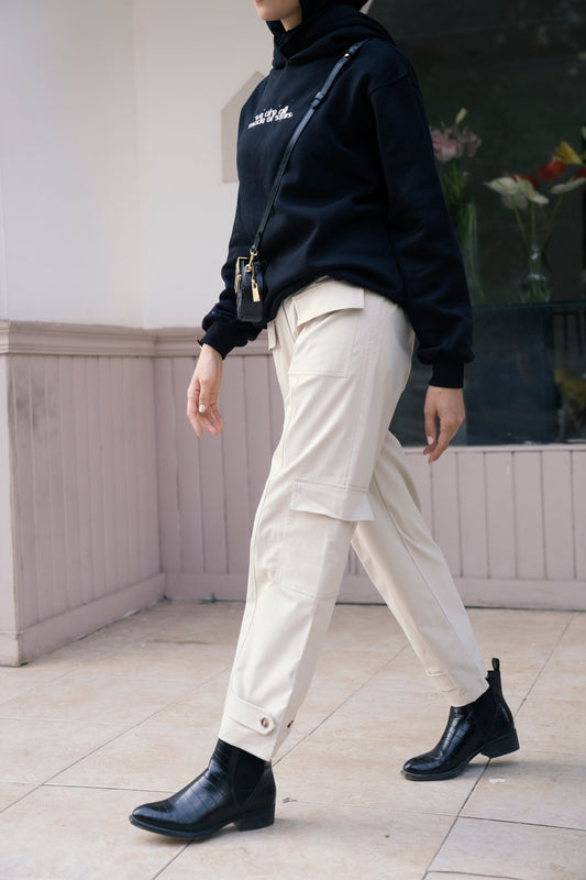 Cargo Pants in Beige