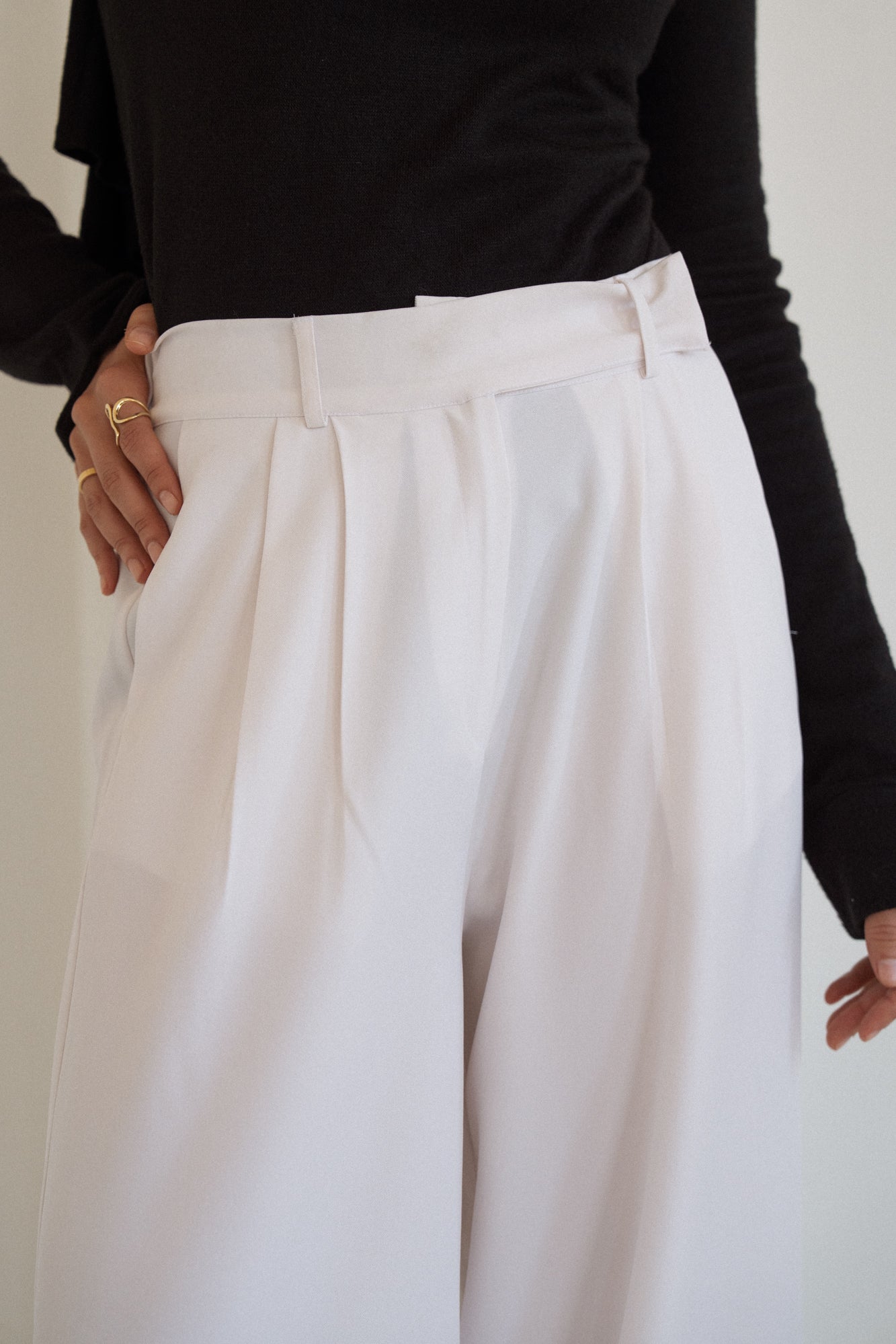 Tailored Trousers in Offwhite