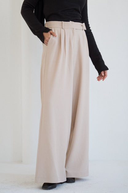 Tailored Trousers in Beige