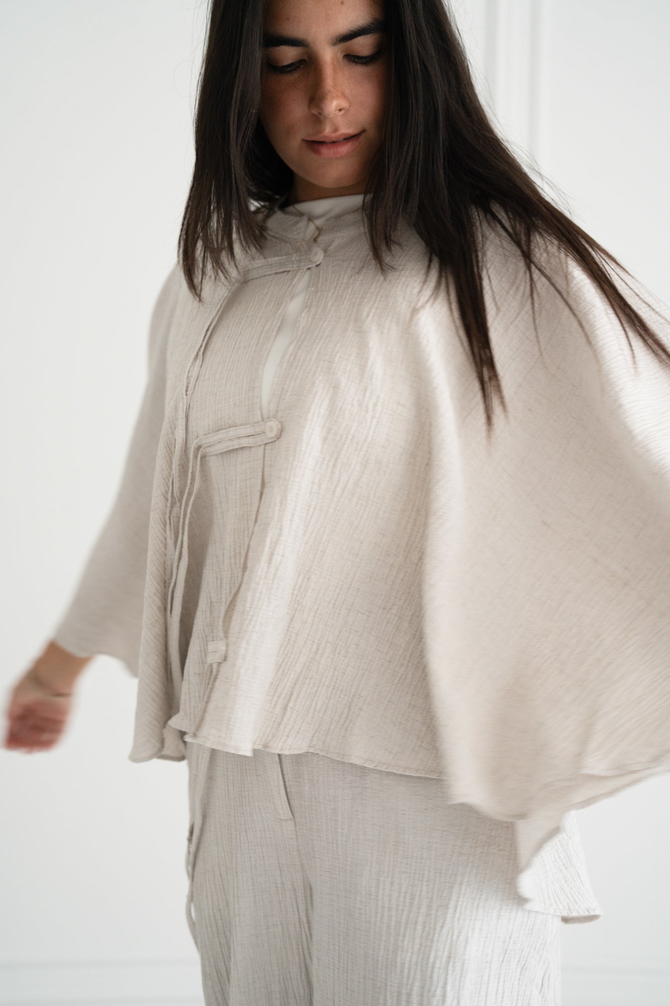 Crinkle Bloom Set in Greige