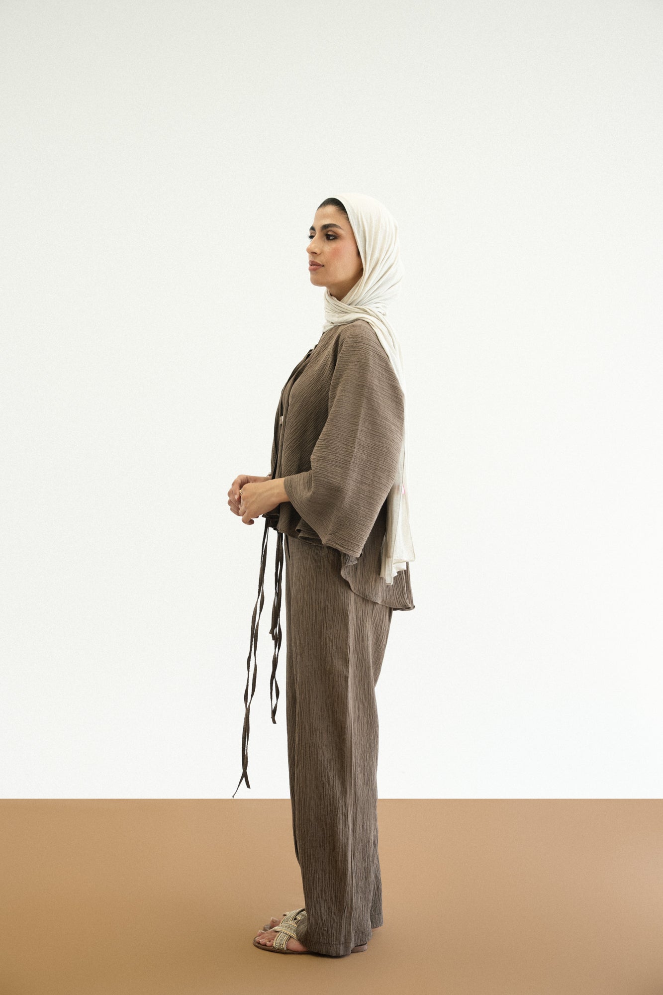 Crinkle Bloom Set in Taupe
