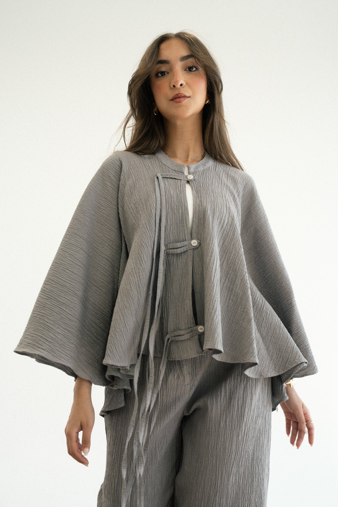 Crinkle Bloom Set in Grey