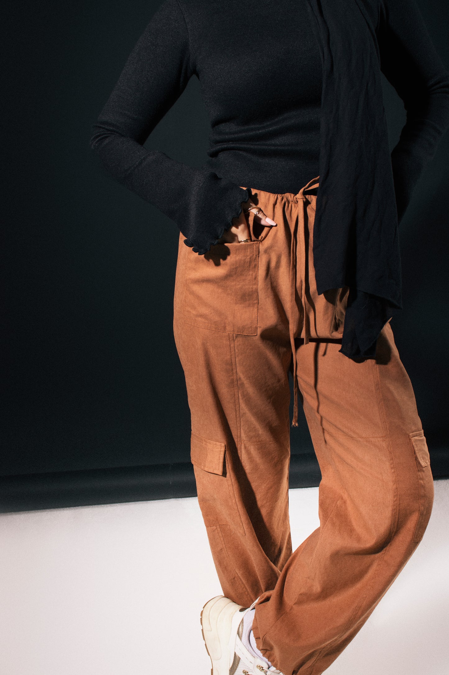 City Stroll Cargo Pants in Camel