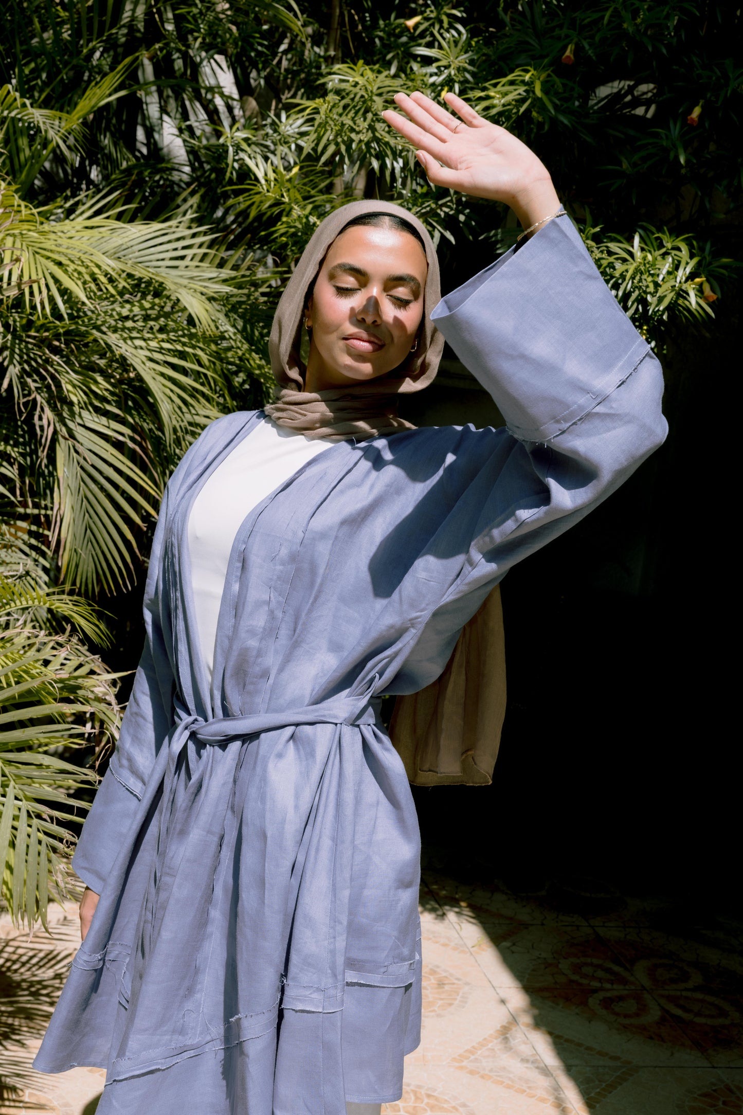 Flow Linen Cardigan in Bright Blue