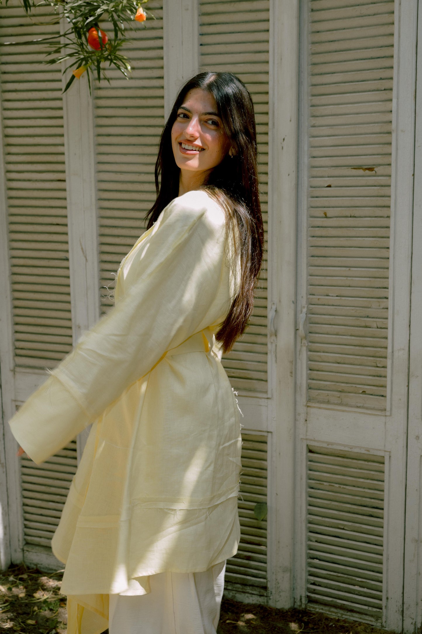Flow Linen Cardigan in Yellow